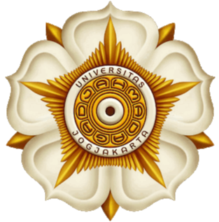 加查马达大学logo